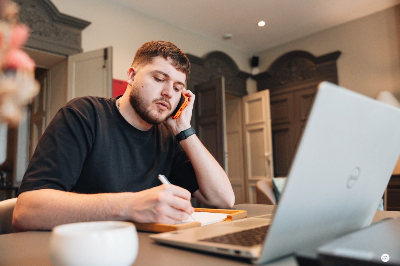 Mathis, co-fondateur de Najumi, en appel découverte avec un client
